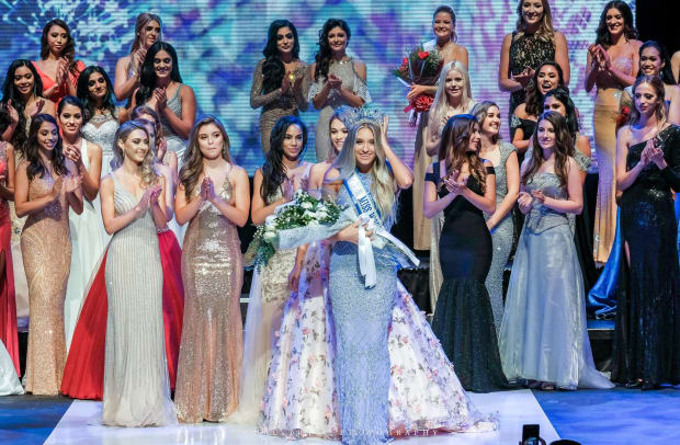 Introducing… Canada! - Miss World