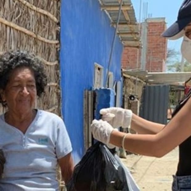 Miss World Peru 2019 supplies Sullana villages 1