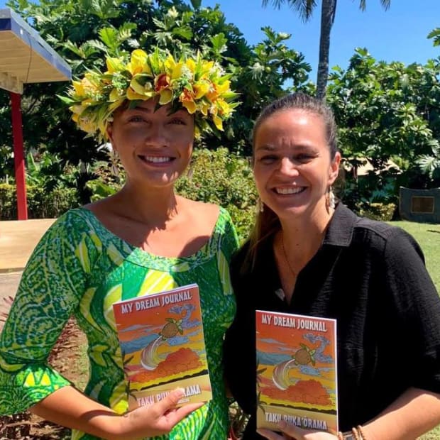 Miss World Cook Islands 2018 creates Dream Journals 1