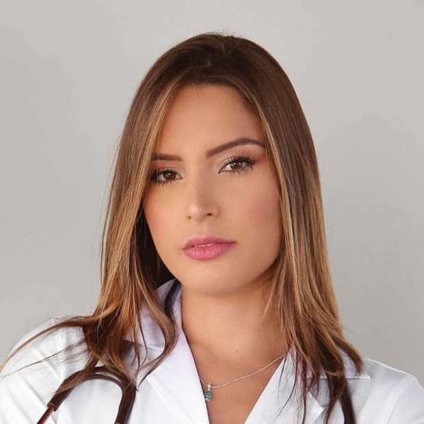 Miss World Brazil 2018 qualifies as a doctor 1