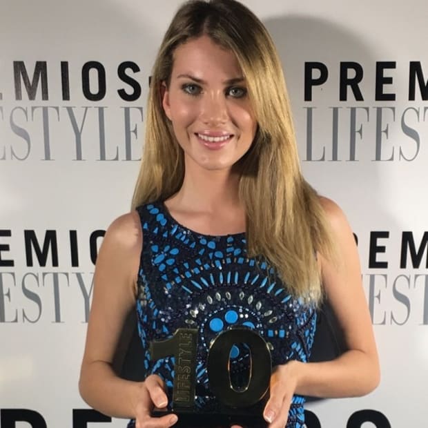 Miss World scoops fashion award COVER